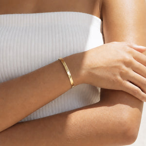 Ocean Waves Bracelet - Engraving (Gold)